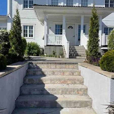 Luxury With Stunning View * بارجاس